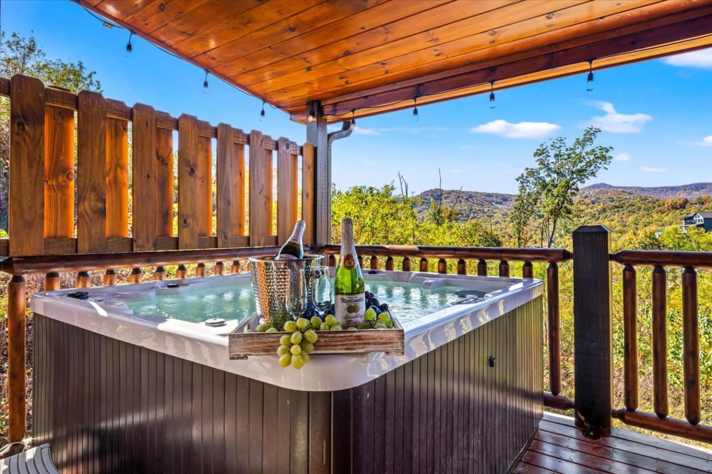 Indoor Pool, Volleyball Beach, Mountain View, Luxury Gatlinburg Εξωτερικό φωτογραφία