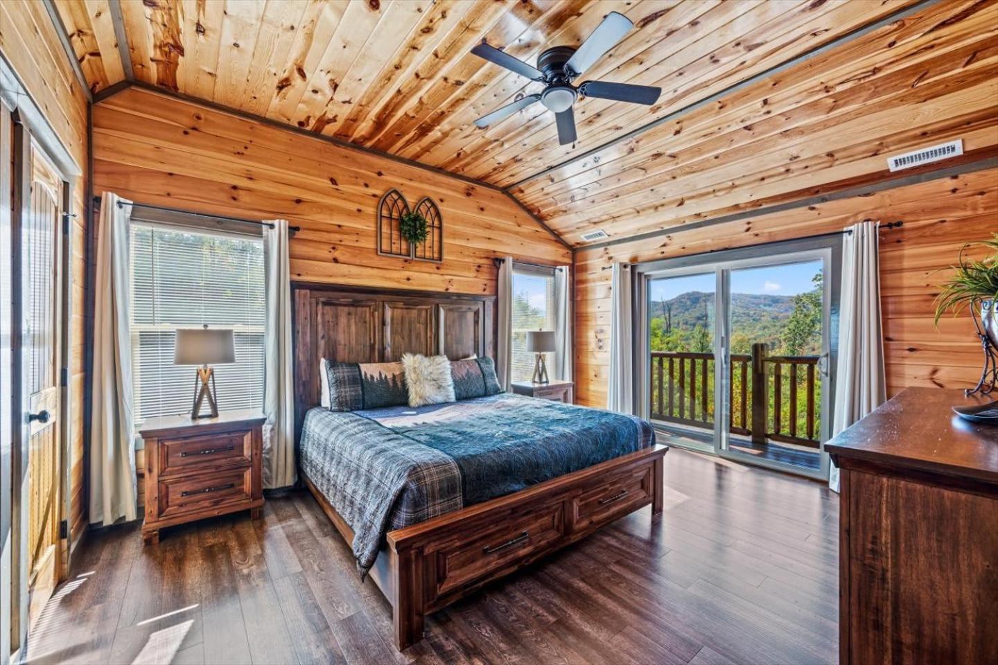 Indoor Pool, Volleyball Beach, Mountain View, Luxury Gatlinburg Εξωτερικό φωτογραφία