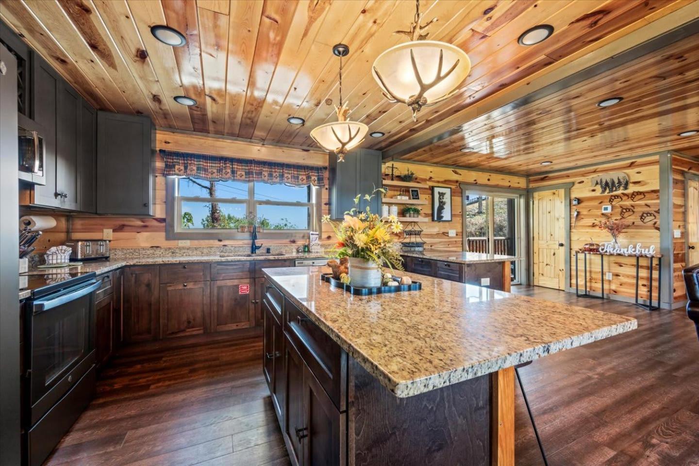 Indoor Pool, Volleyball Beach, Mountain View, Luxury Gatlinburg Εξωτερικό φωτογραφία